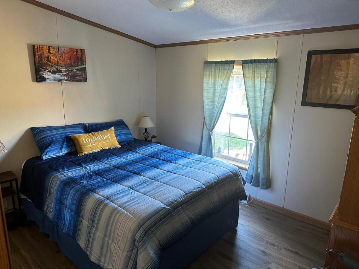 Spacious Cozy Getaway ! King Bed, Game Room, Out Door Patio カイロ  エクステリア 写真